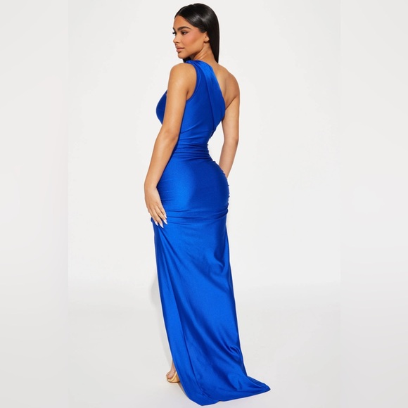 Brand New with Tag Royal Blue Fashion Nova Charlotte Ruched Gown - Picture 2 of 4
